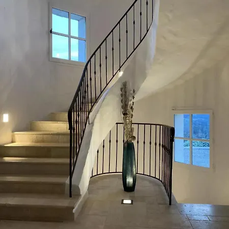 Beautiful Provencal Mas In The Golfe De Saint-tropez *