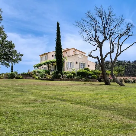 Villa Beautiful Provencal Mas In The Golfe De Saint-tropez