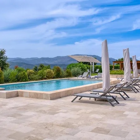 Beautiful Provencal Mas In The Golfe De Saint-tropez Villa Cogolin
